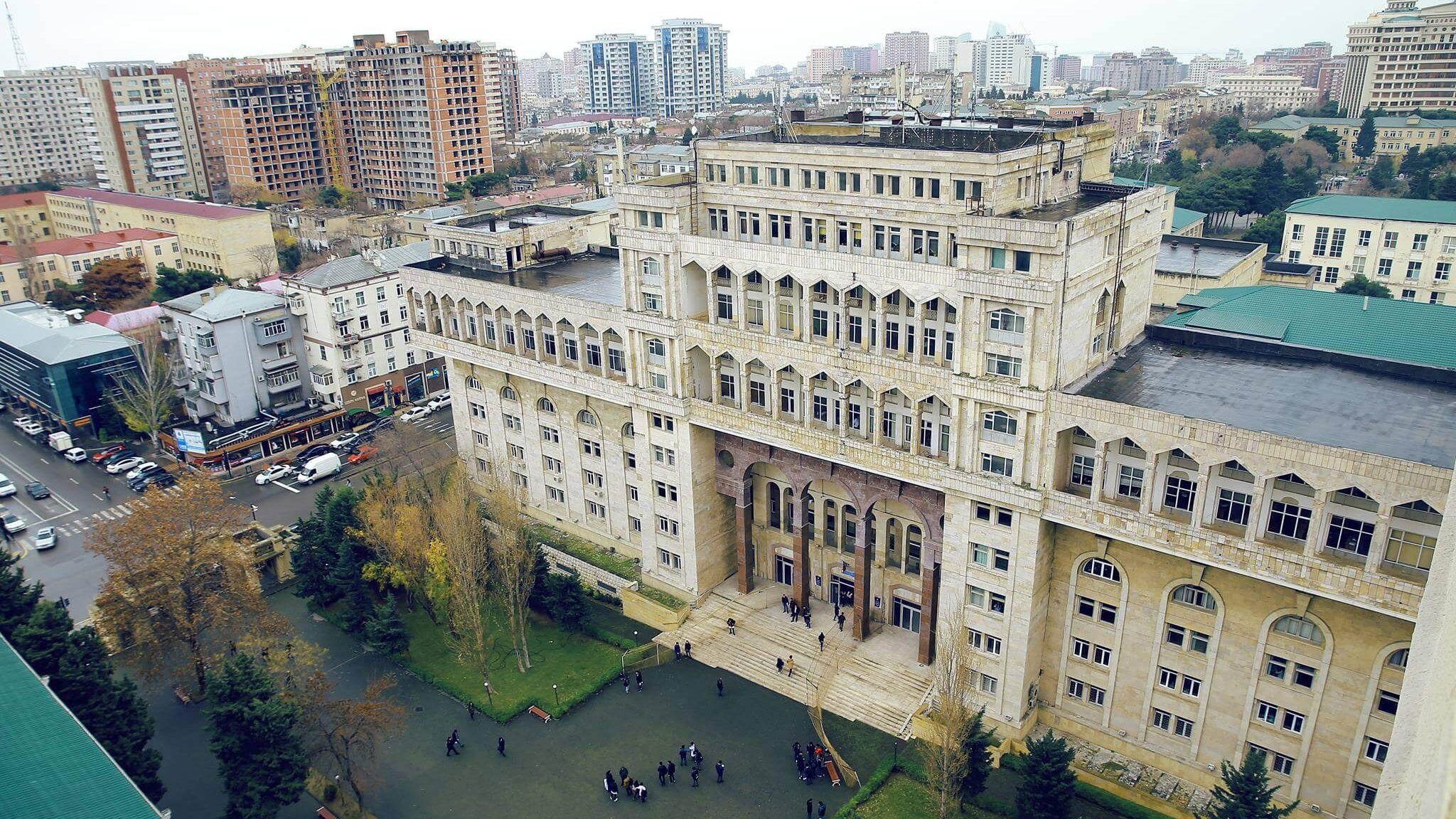 azerbaycan-universite-fiyatlarii